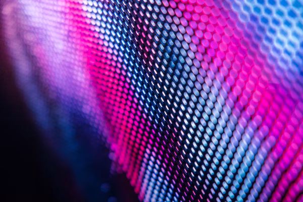 Eine extreme Nahaufnahme von einzelnen Pixeln eines Displays