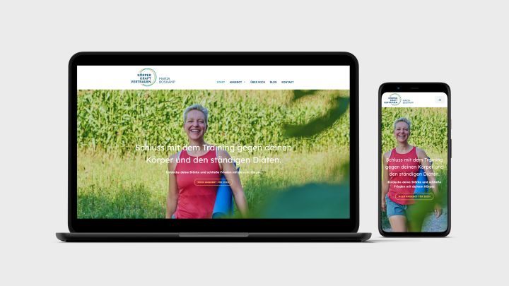 Ein Pixel-Smartphone und ein Chromebook, auf denen die Startseite von Maria Boskamp geöffnet ist
