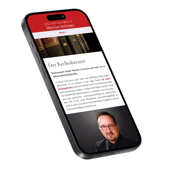Responsive Webdesign Auf einem Smartphone ist die responsive Website des Rechtsanwalts Holger Meiners geöffnet